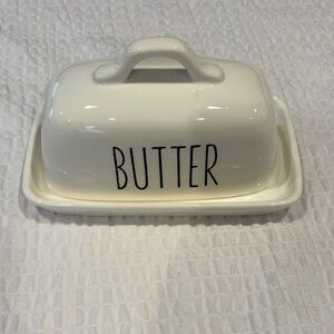 Stokes White Ceramic Butter Dish (Rae  Dunn style)